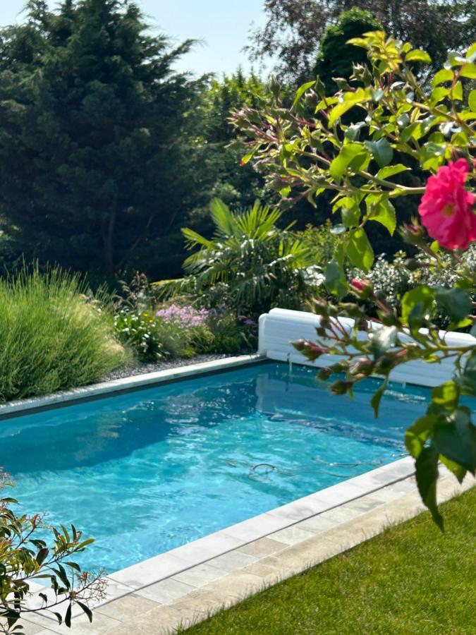 La Glycine B&B Sainte-Colombe  Buitenkant foto